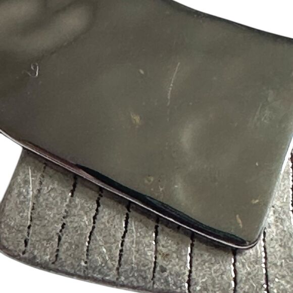 CHICOS OUT OF STOCK Hammered Etched Silver Toned Collar Necklace. - Picture 8 of 8